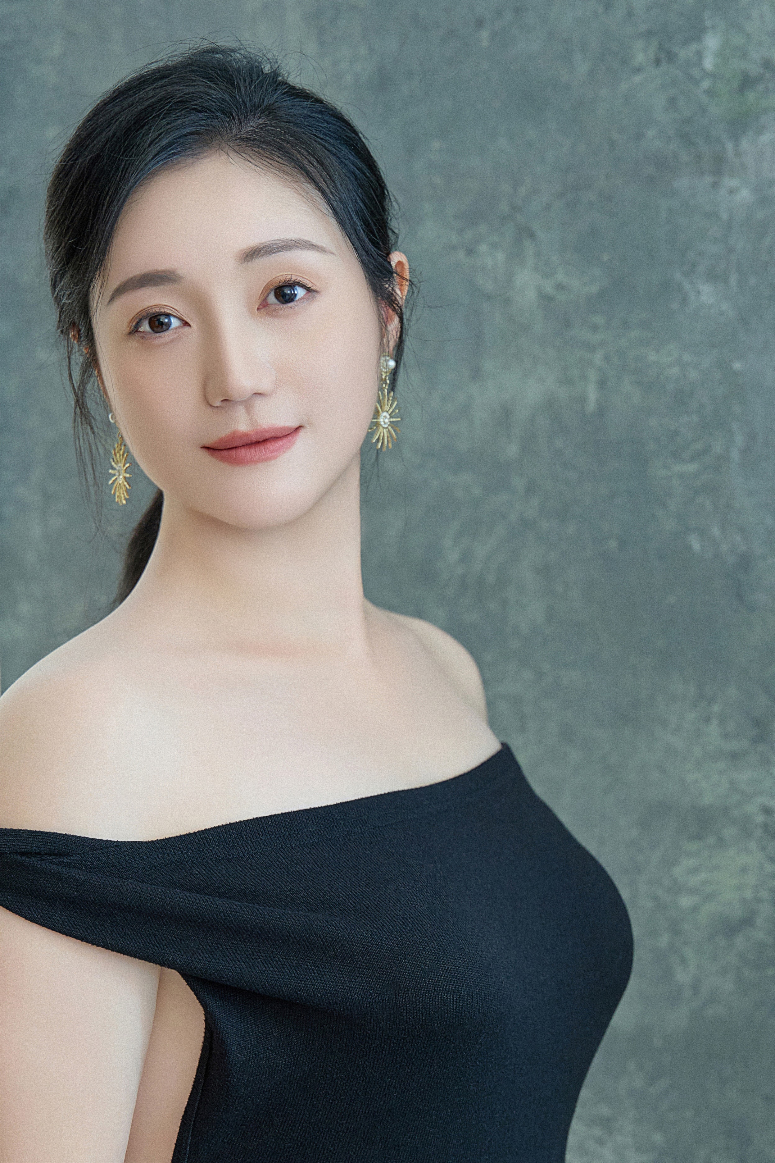Helen Huang, Founder of Jusseum Jewelry